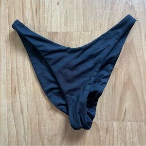 L*Space Ellie Bikini Bottom in black (size small)